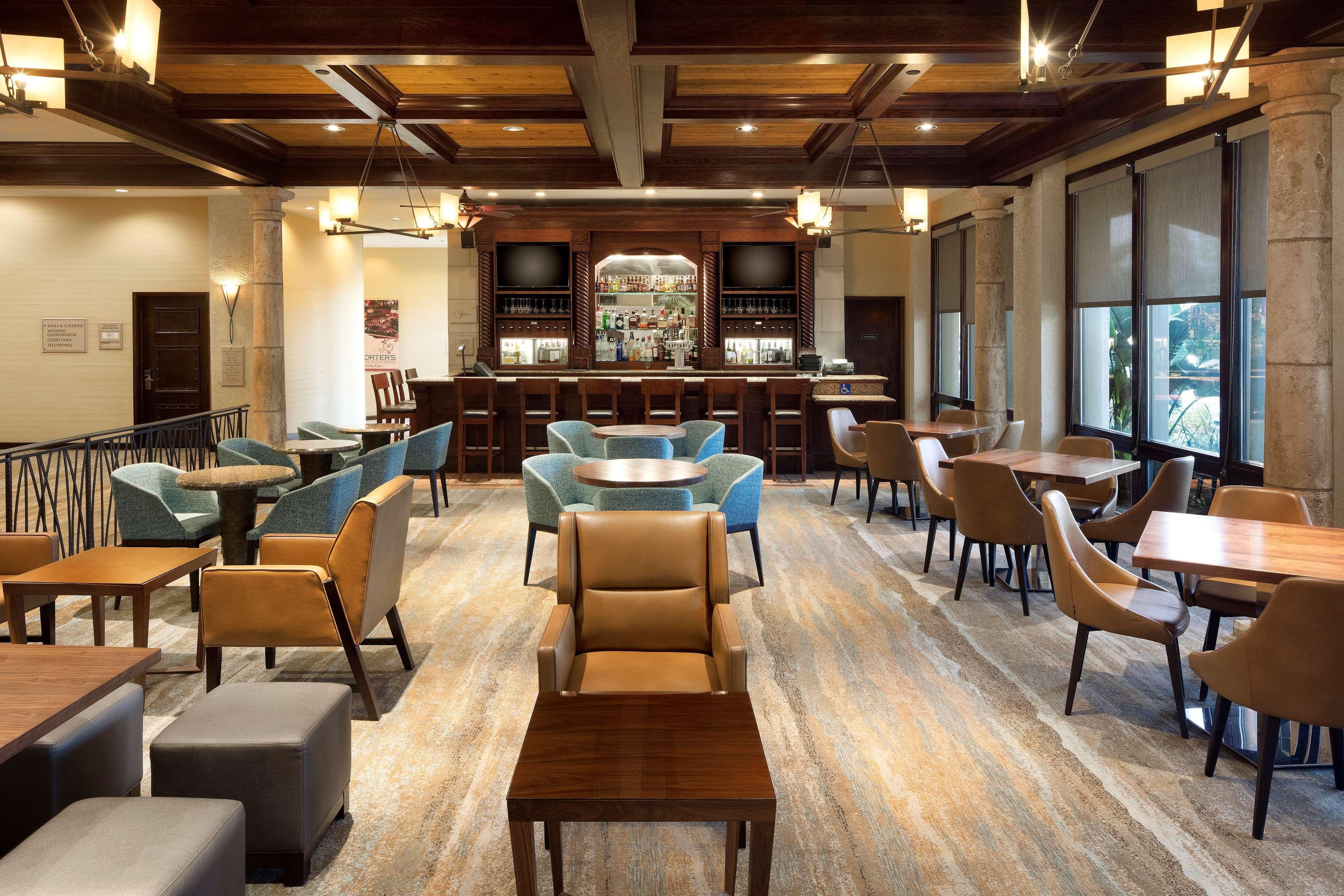 Отель Doubletree By Hilton Ontario Airport Экстерьер фото